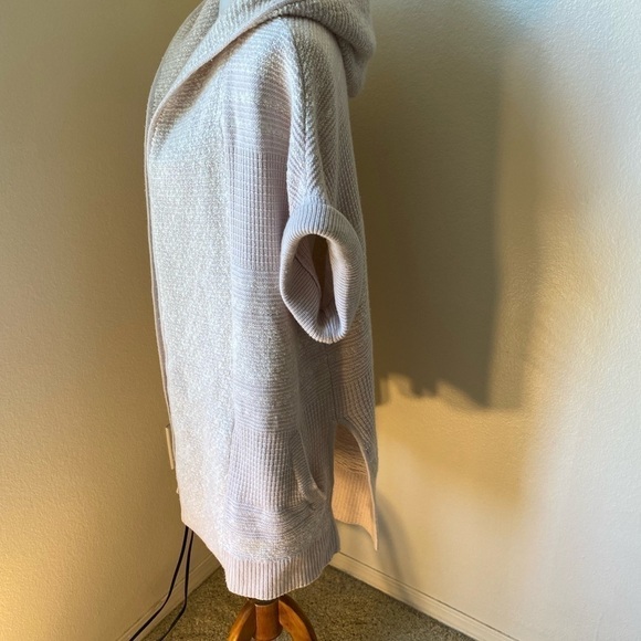 Sold - Picture 3 of 8